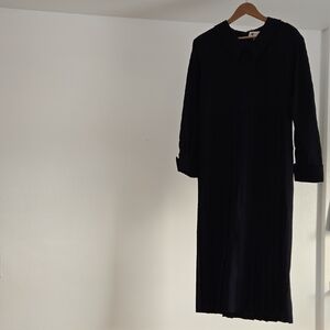 All Week Long Navy Wool Pleated Elegant Dress Lightly Padded Shoulders Size 8